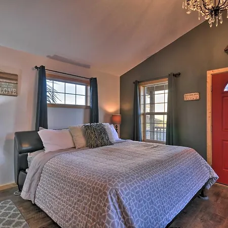 Coastal Retreat In Long Beach Walk To Attractions Exterior photo