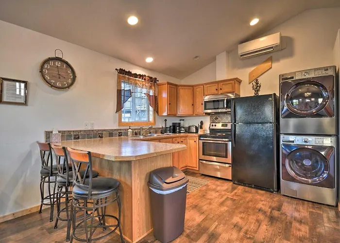 Coastal Retreat In Long Beach Walk To Attractions