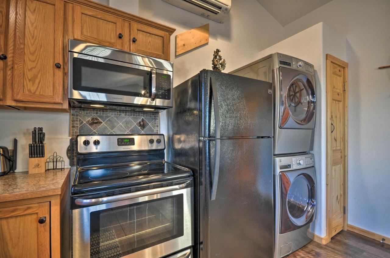 Coastal Retreat In Long Walk To Attractions Apartment