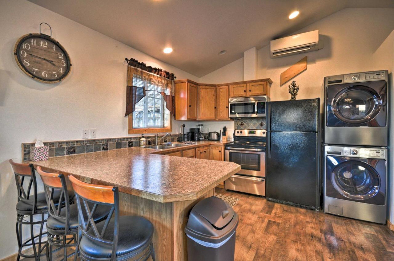 Coastal Retreat In Long Walk To Attractions Apartment