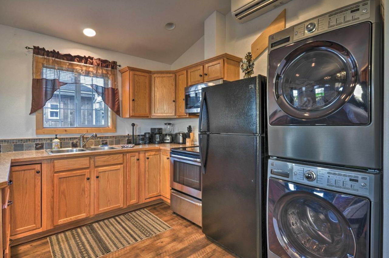 Coastal Retreat In Long Walk To Attractions Apartment
